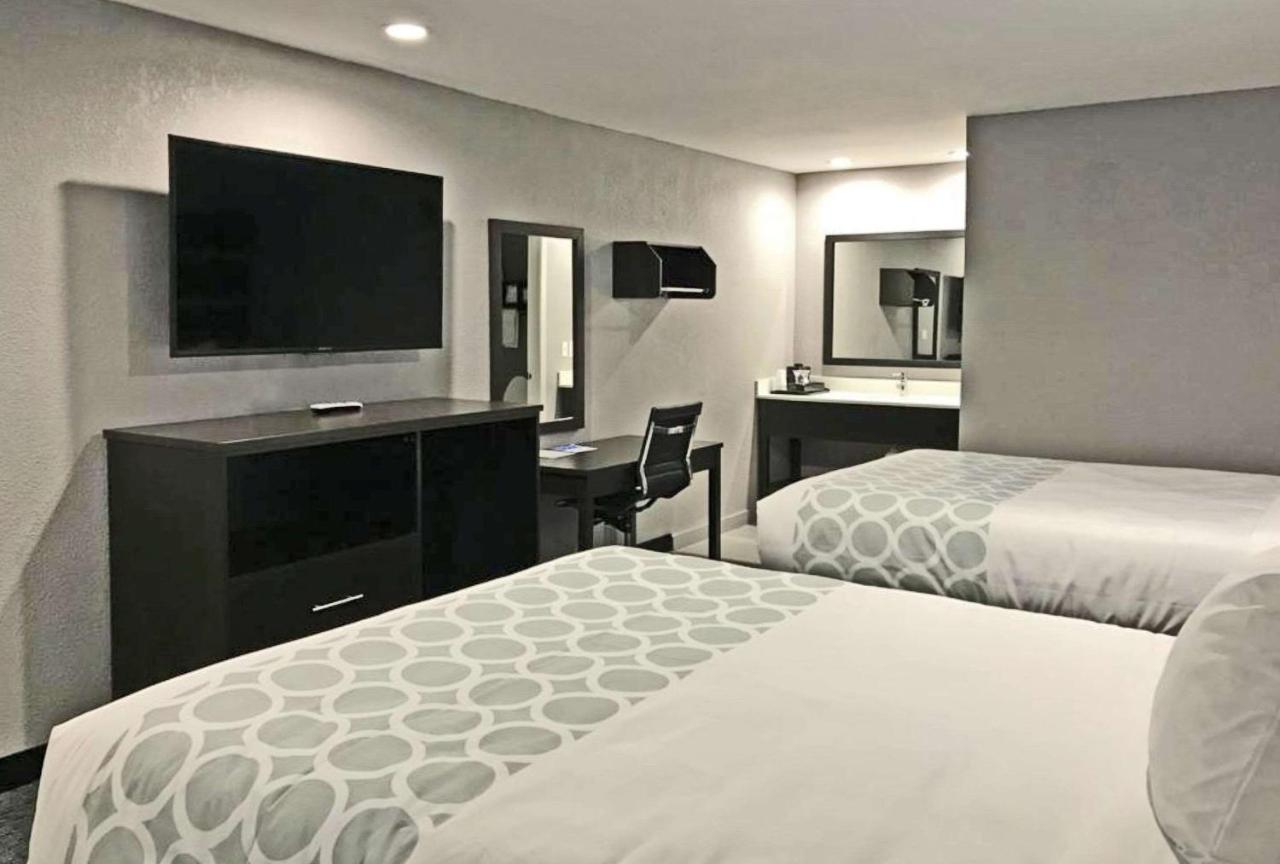 קלהון Rodeway Inn South מראה חיצוני תמונה